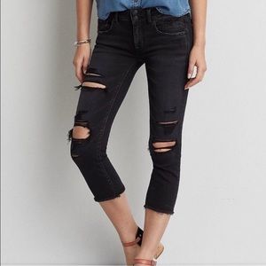 American Eagle Black Distressed Crop Jeans